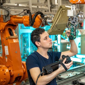 Unmotivierter Newbie beim Roboter programmieren